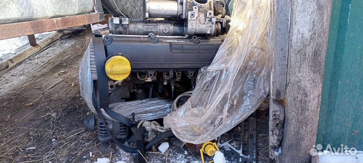 Дизельный двигатель на запчасти. к9к724. 1,5
