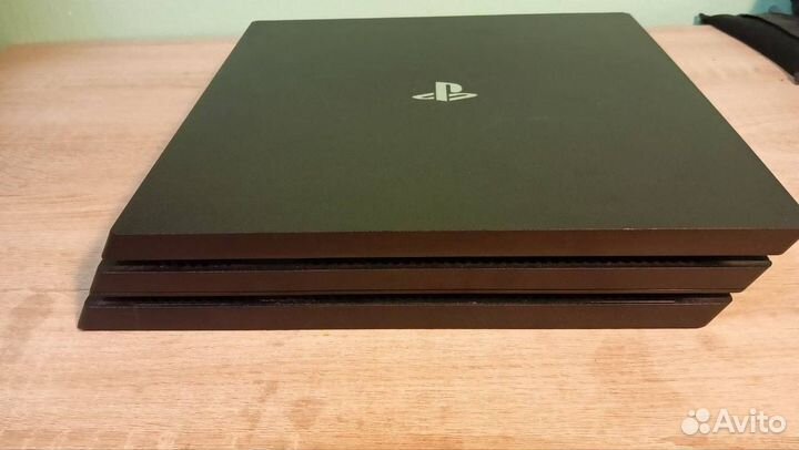 PS4 pro 1tb