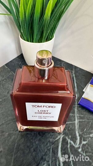 Tom Ford lost cherry 98ml парф. вода с витрины