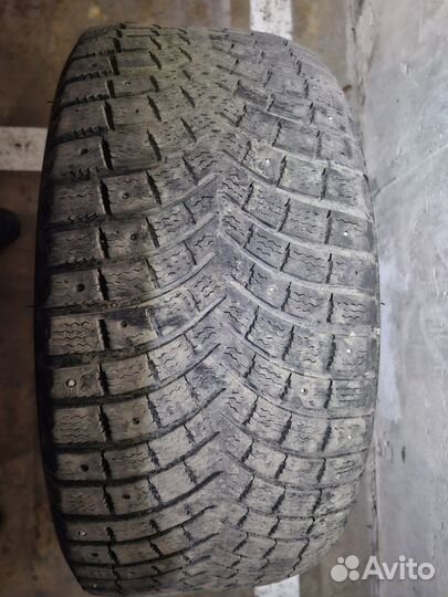 Michelin X-Ice North 2 255/50 R19