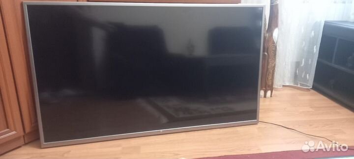 Телевизор SMART tv 55 бу