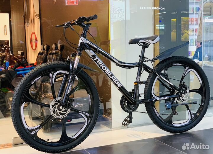 Велосипед новый Trioblade 3061 26'' черный/белый