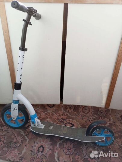 Самокат на 8-10 лет