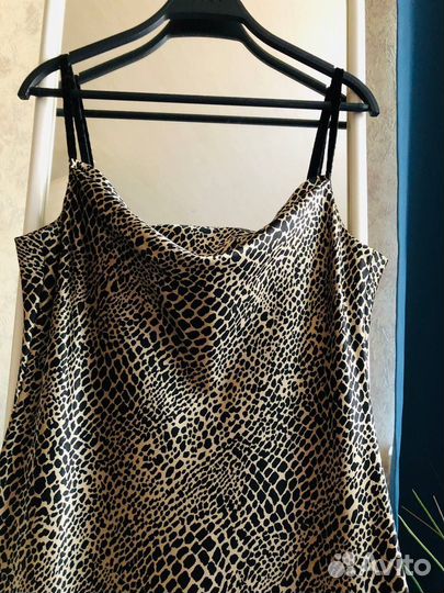 Платье леопард атлас 46 размер