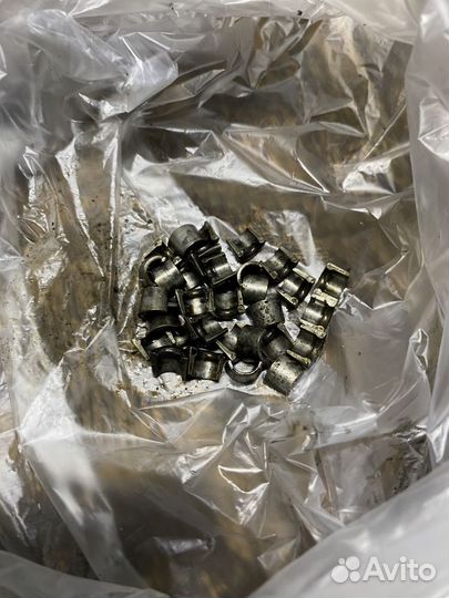 Сухарь клапана Honda Civic EK3 D15B Vtec