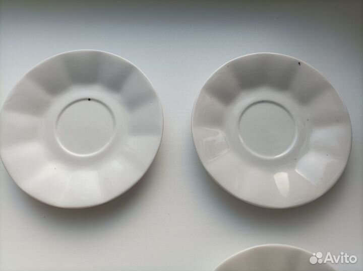 Белые чашки с блюдцем 6 шт