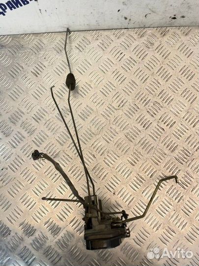 Замок двери передний правый Kia Spectra SD S6D