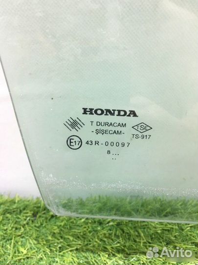 Стекло двери заднее правое Honda Civic 4D