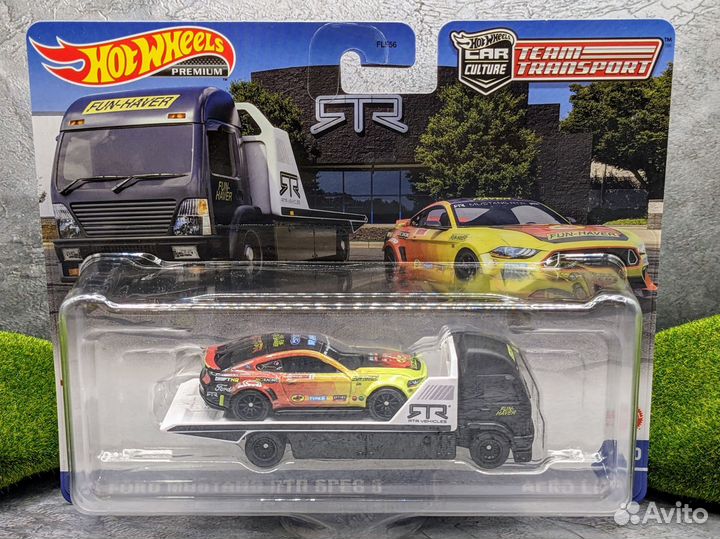 Hot Wheels Team Transport Ford Mustang RTR Spec 5