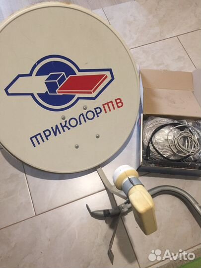 Спутниковая тарелка Триколор