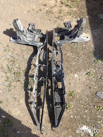 Кронштейн крыла левый бмв Х6 Е71