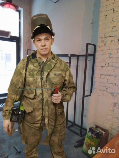 Сварщик. Услуги сварщика с выездом.Сварщик