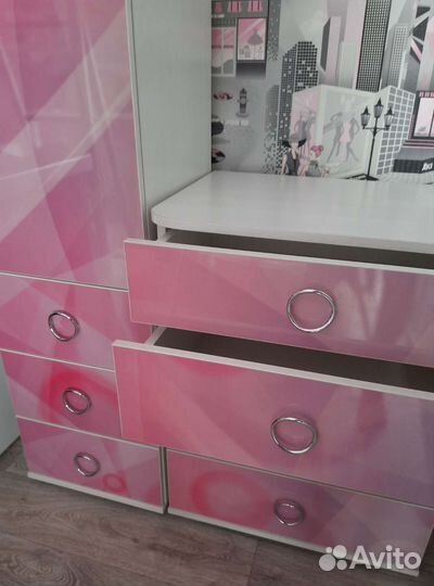 Комплект детской мебели (шкаф, комод, пенал)