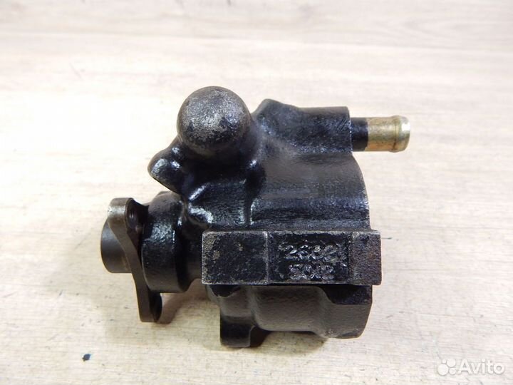 Насос гур Renault Megane / Scenic / Logan