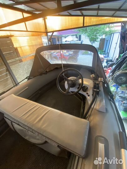 Продаю лодку