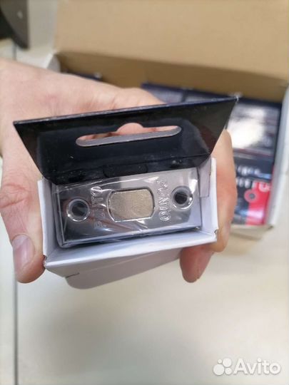 Защелка, задвижка дверная Punto