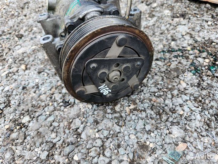 Компрессор кондиционера Peugeot 308 EP6 2011