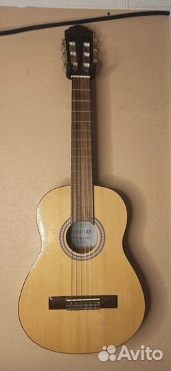 Гитара классическая 1/2