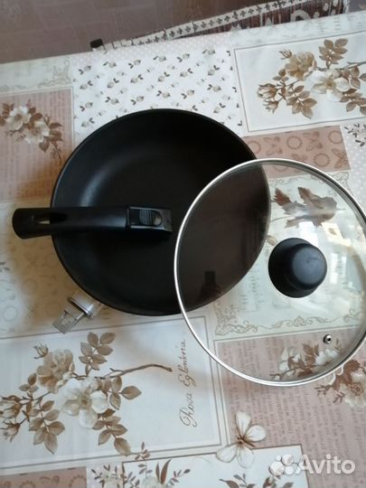 Сковорода с антипригарном покрытием
