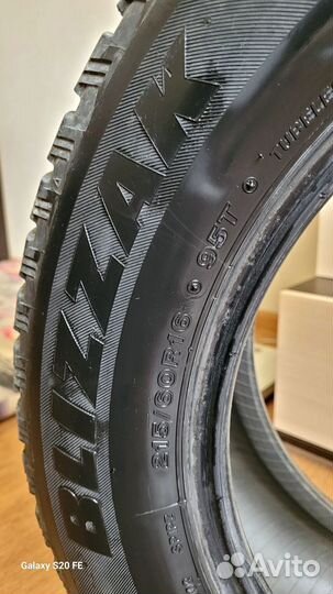 Bridgestone Blizzak Spike-01 215/60 R16