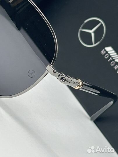 Солнцезащитные очки AMG Motorsport