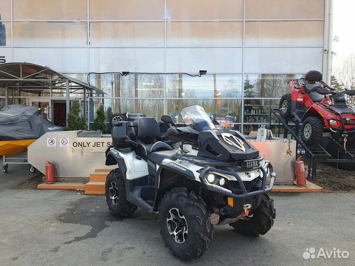 Квадроцикл BRP Can-Am Outlander Max 1000R Ltd 2014