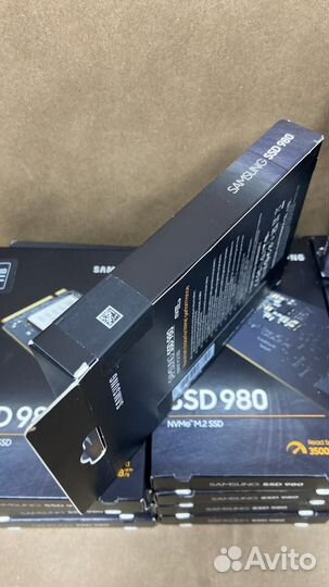 SSD накопитель Samsung 980 1тб M.2 MZ-V8V1T0BW нов