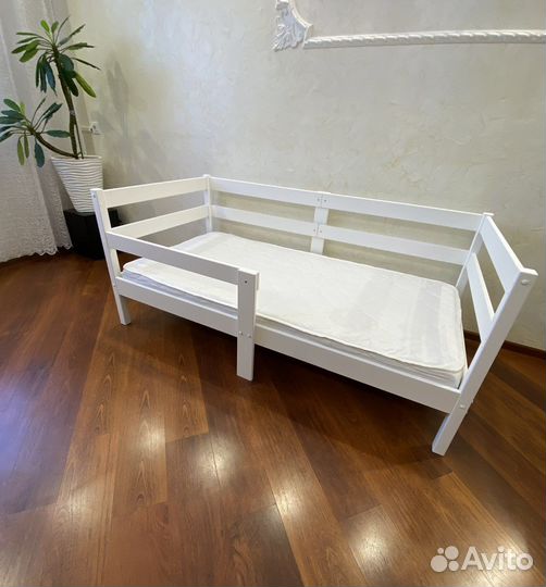 Кровать детская
