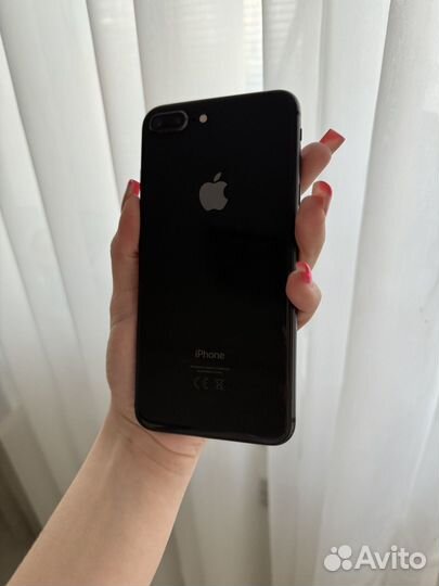 iPhone 8 Plus, 64 ГБ