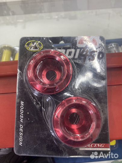 На скутер деталь