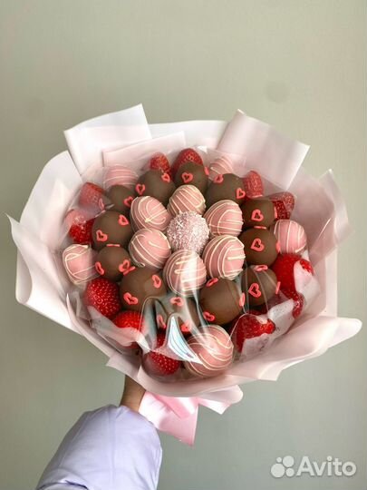 Клубника в шоколаде, сладкий букет