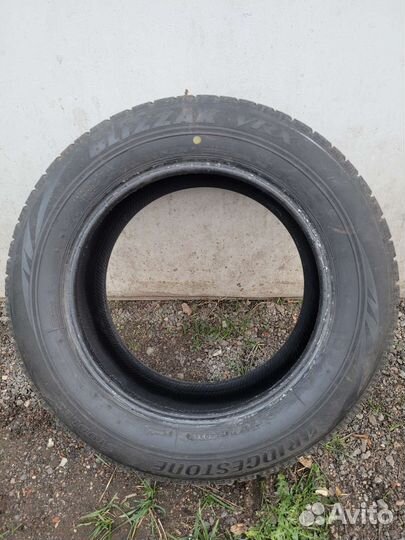 Bridgestone Blizzak VRX 215/60 R16