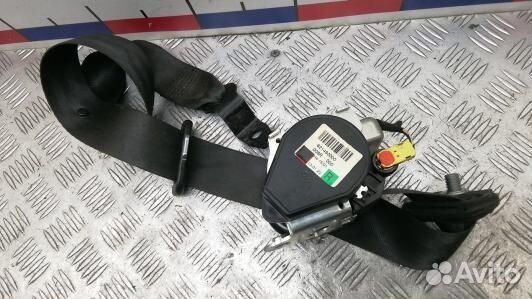 Ремень безопасности с пиропатроном сиденья передне