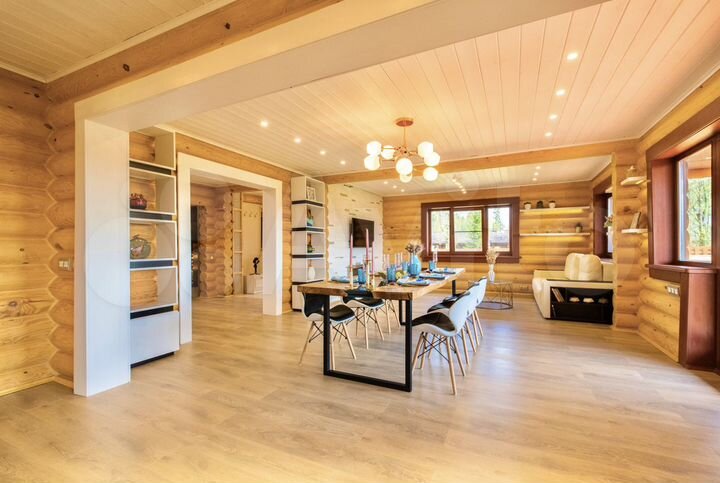 Коттедж 220 м² на участке 13 сот.