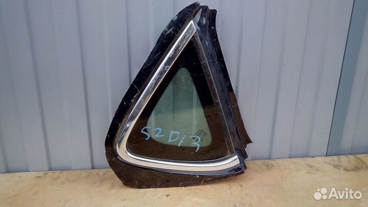 Стекло заднее правое глухое на Опель Астра Джей