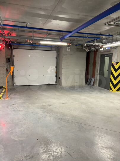 Машиноместо, 13 м²