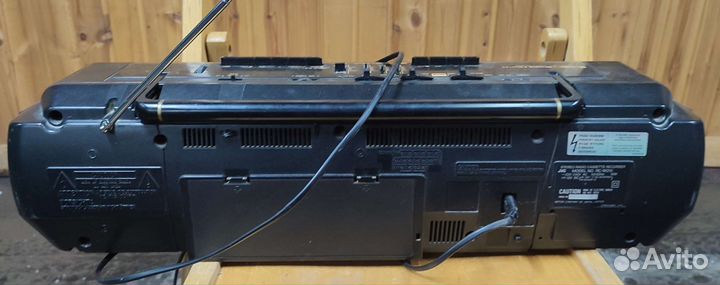 Магнитола JVC RC-W210