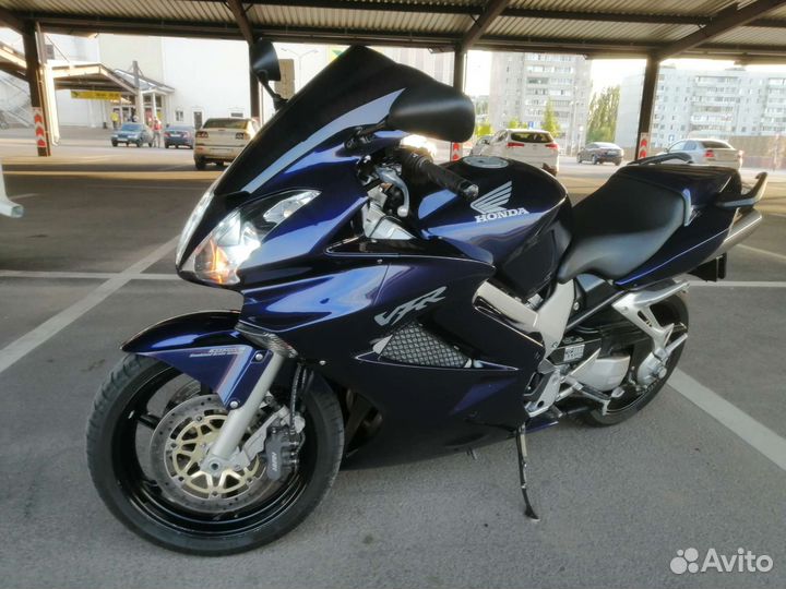 Honda vfr 800 interceptor