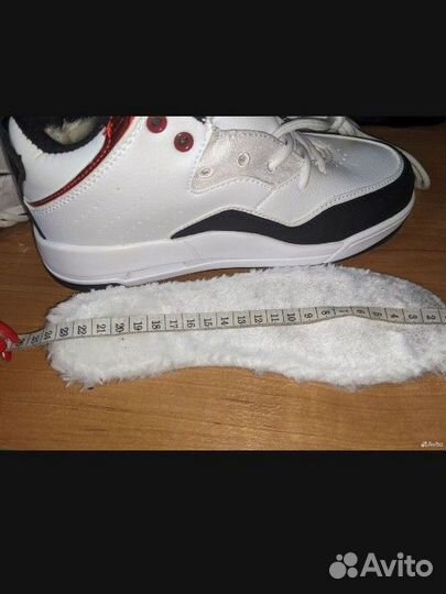 Кроссовки зимние женские 36 размер