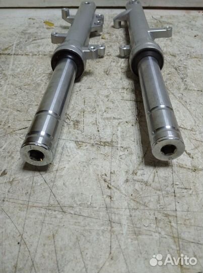 Передние амортизаторы скутера Irbis Nirvana 150