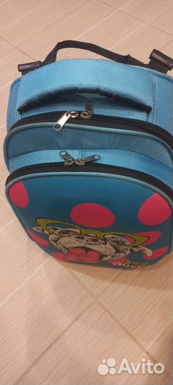 Яркий школьный рюкзак для девочки ортопедический