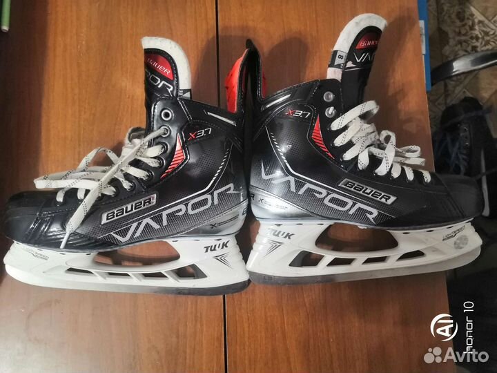Хоккейные коньки bauer vapor X 3. 7