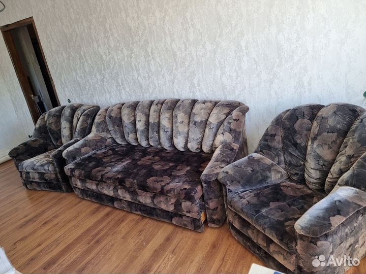 Диван и 2 кресла