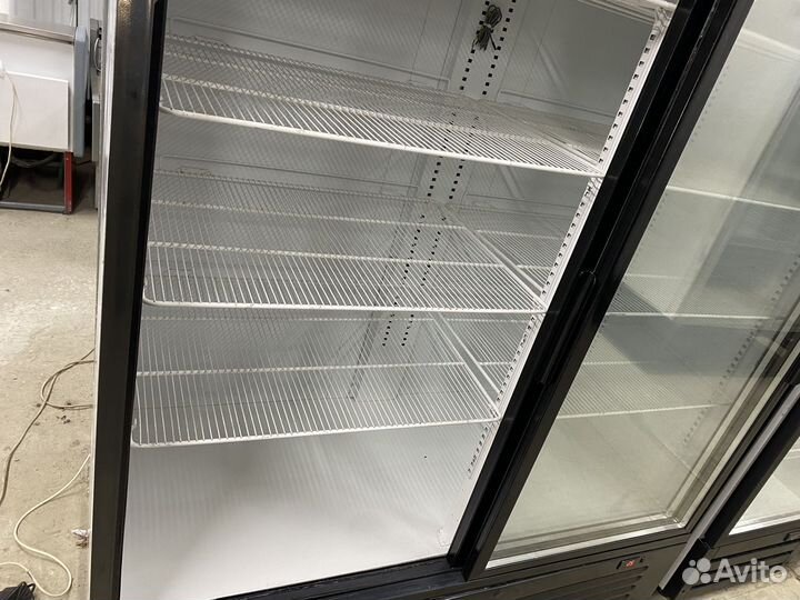 Витринный холодильник
