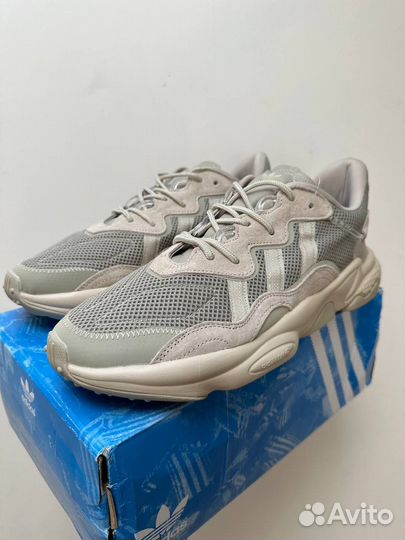 Кроссовки Adidas ozweego