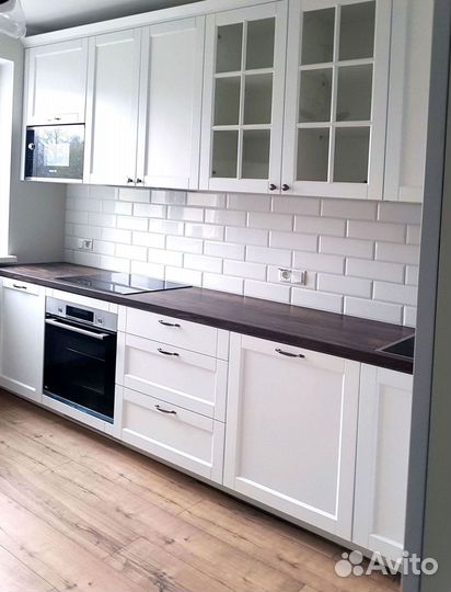 Кухня до потолка