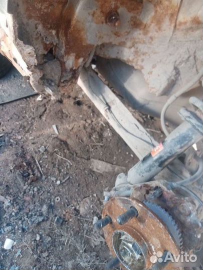 Балка задняя Nissan Primera P12 2003