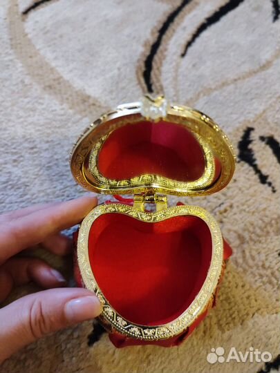 Сувенирная шкатулка