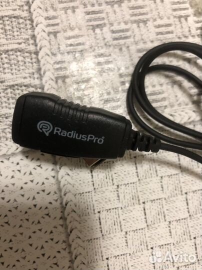 Гарнитура с воздуховодом скрытого ношения