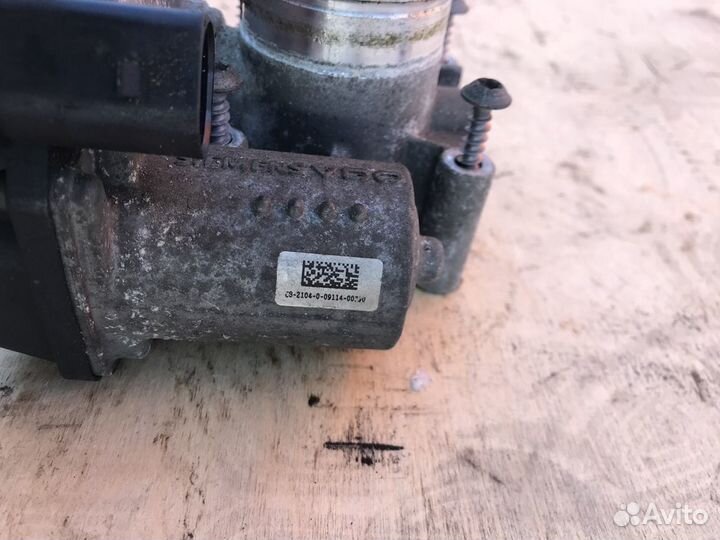 Дросельная заслонка на Шкода фабия 2 1.2